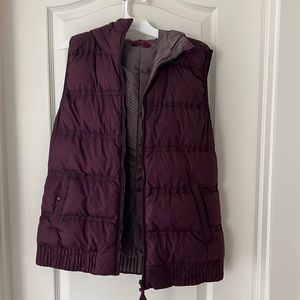 Size 8 lululemon puffer vest